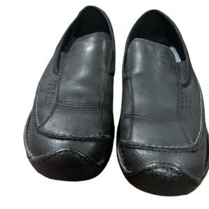Keen Leather Slip On Shoes size 9